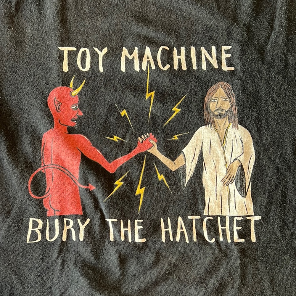 Toy Machine L Black “Bury the Hatchet” tee